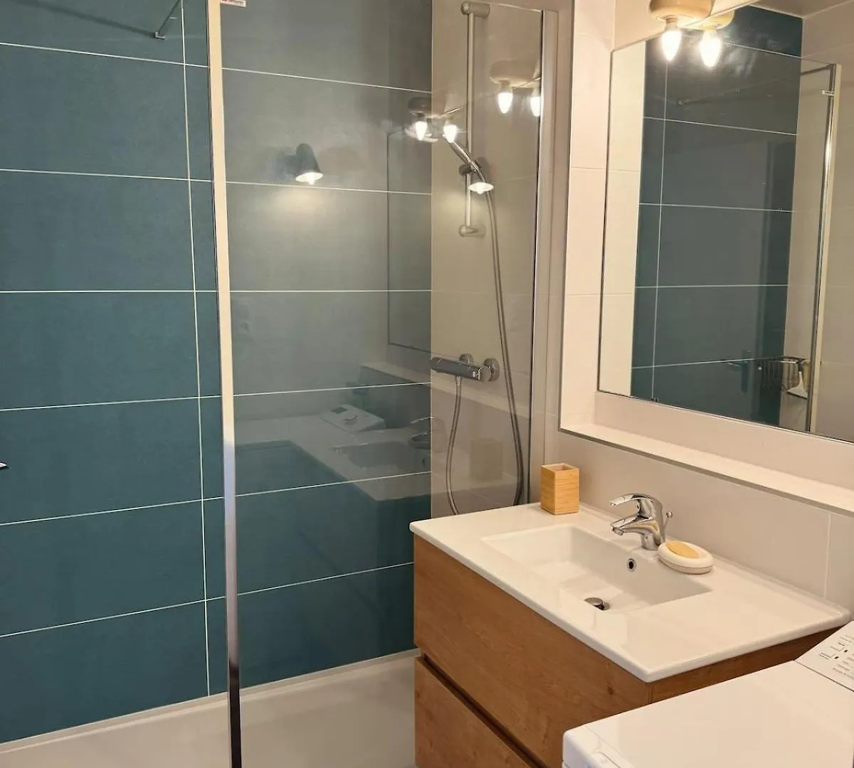 Bright 50M Apartment With Magnificent Lake View Aix-les-Bains